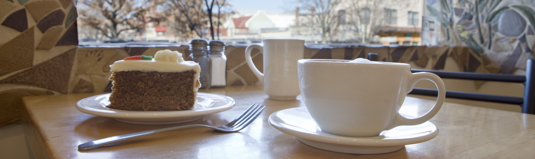 Image of the cafe at WheatFields Bakery